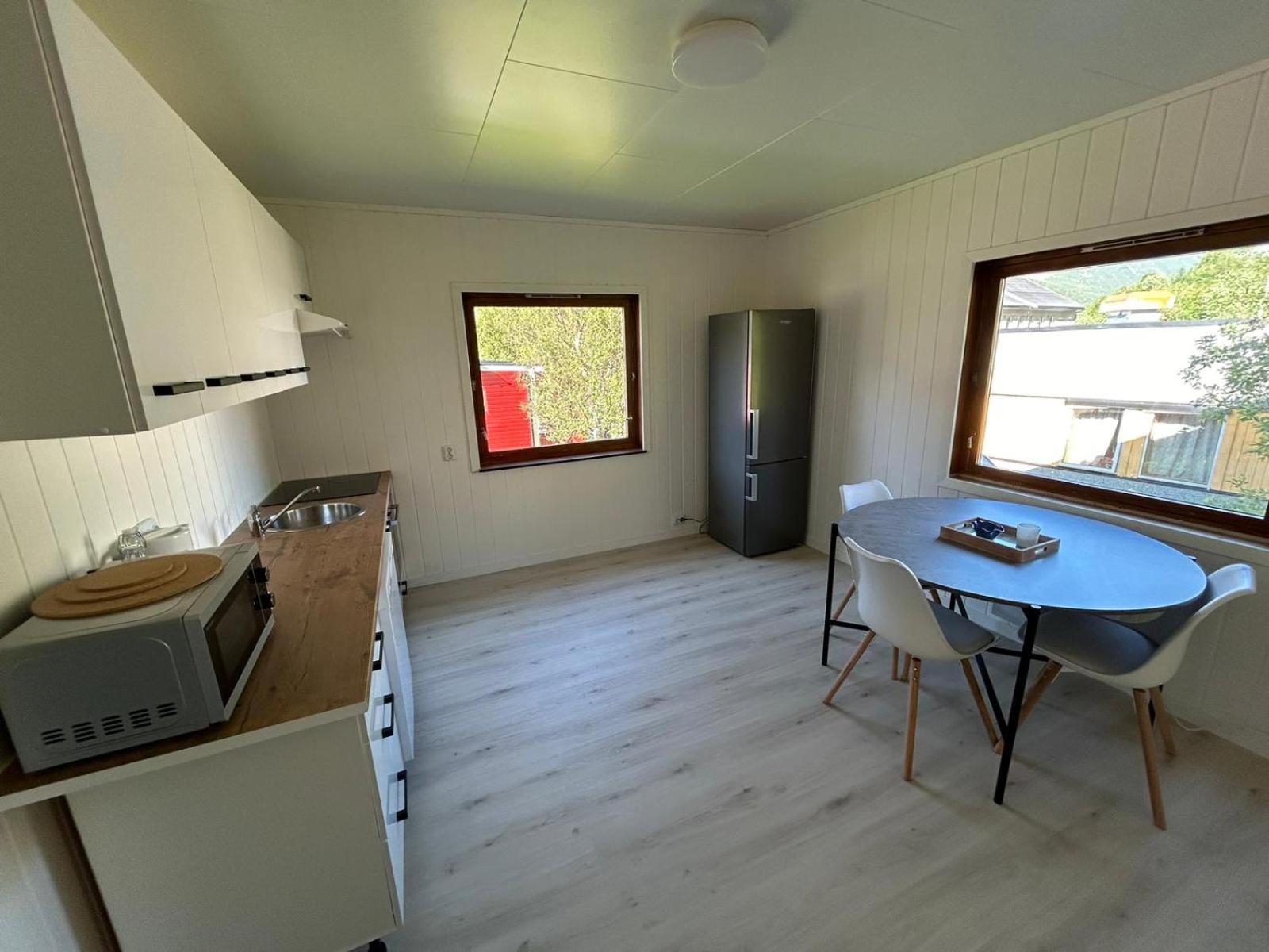 Ferrytale, Cozy, Spacious House On Senja Gryllefjord Exterior foto
